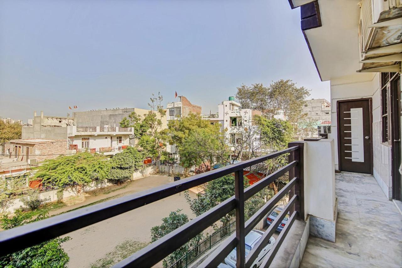 Oyo Park View Guest House Near Edm Mall Új-Delhi Kültér fotó